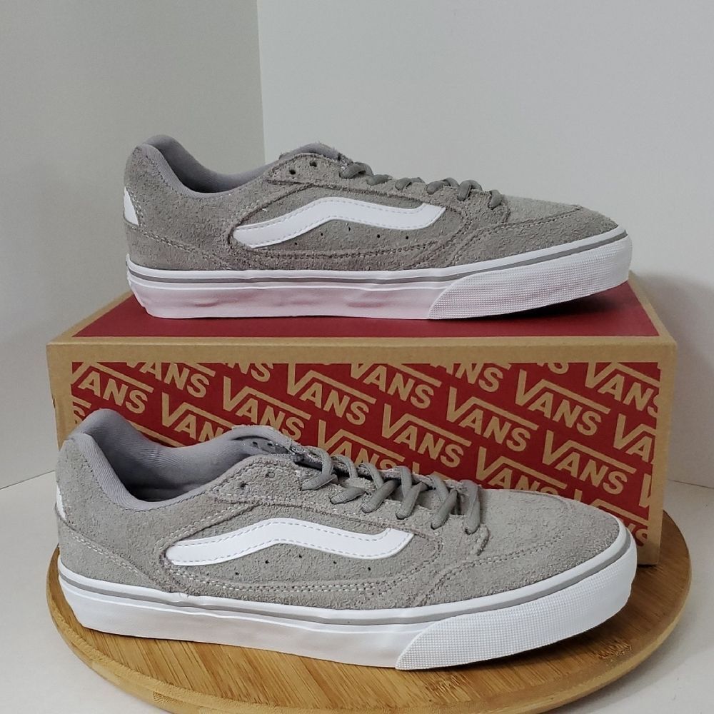 Vans Women's Fairview Deluxe Suede Drizzle Sneakers Size 9.5 NIB